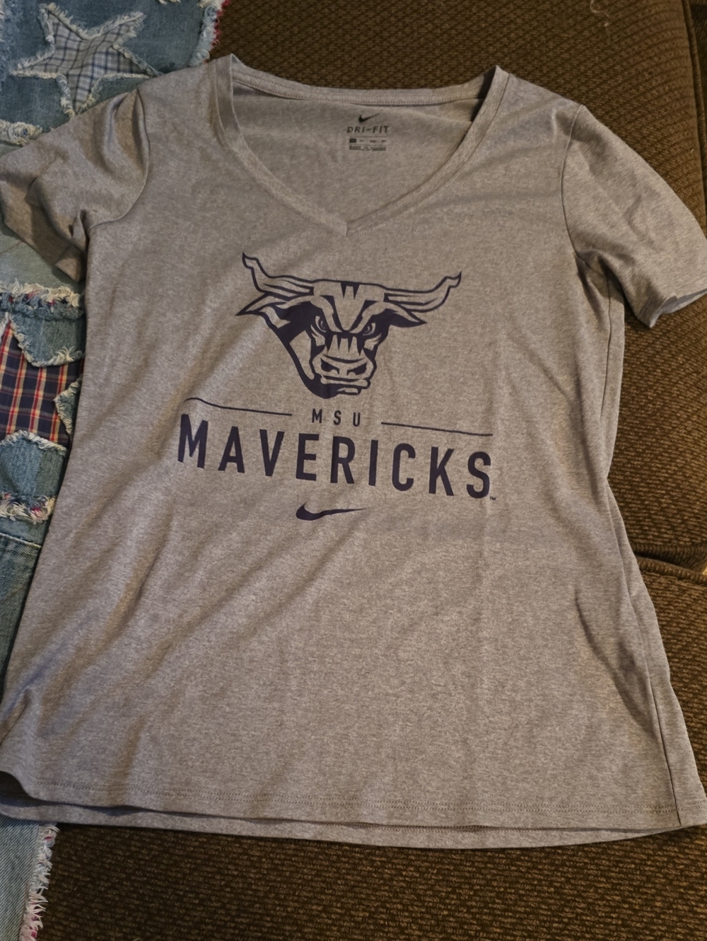 XS Nike Gray MSU Mavericks V-Neck Tee with Navy Logo